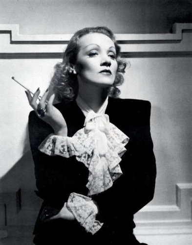 Marlene Dietrich.