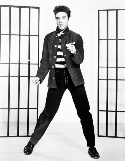 Elvis Presley plays the hardboiled criminal, with mixed success.