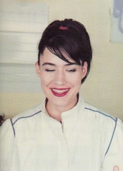 Kathleen Hanna smiles.