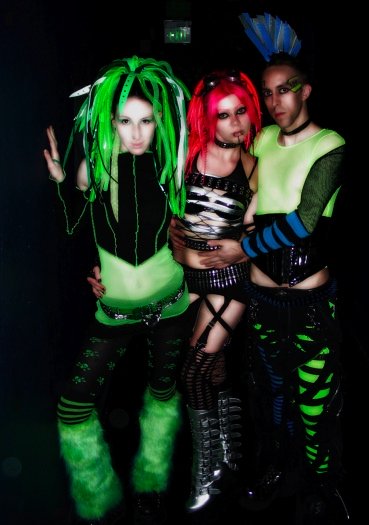 Cybergoth photo by Rikfriday.